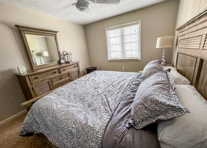 New! Kelleys Island Condo